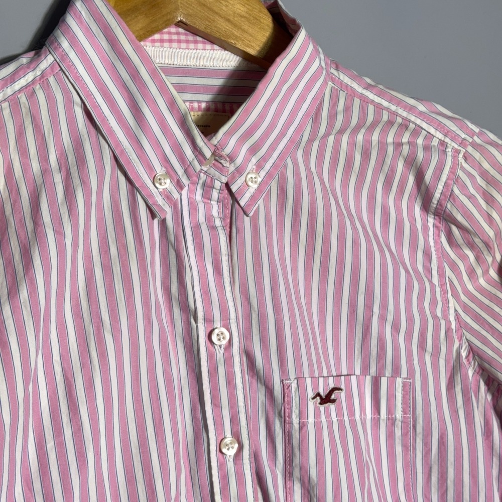 Hollister Button Down Shirt Womens Size Medium Striped Pink Preppy Academia Twee - Picture 2 of 9